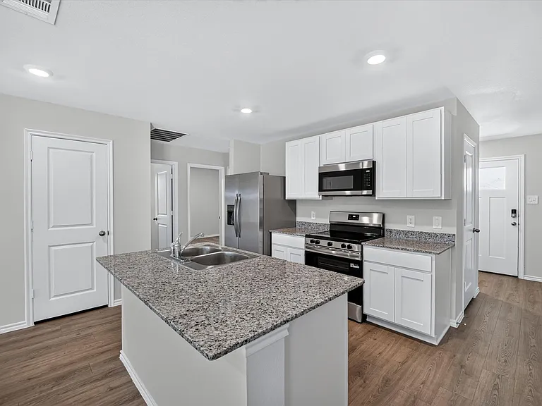 1813 Potomac Ln — Photo 6