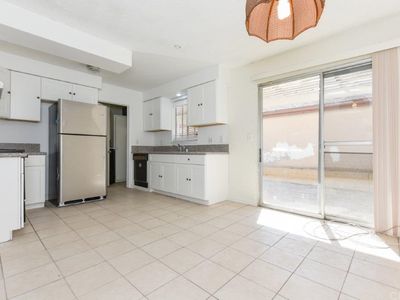 1407 Sycamore Ave, Tustin, CA, 92780