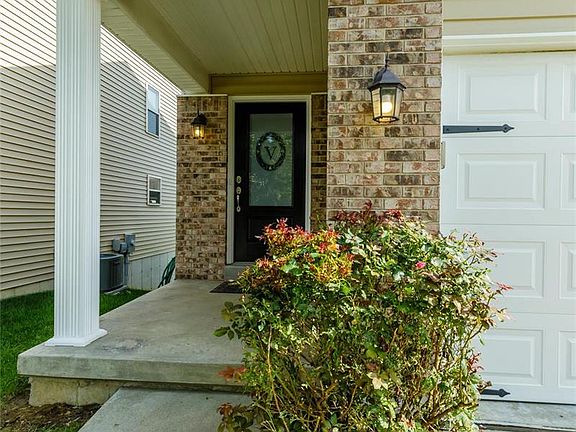 3rd image of 80 Cimarron Summit Way