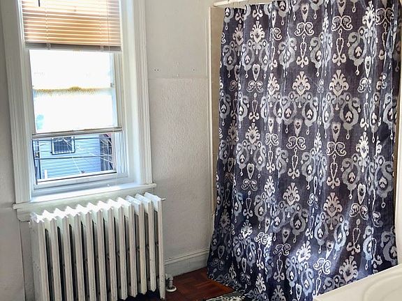 4th image of 4133 N Fairhill St