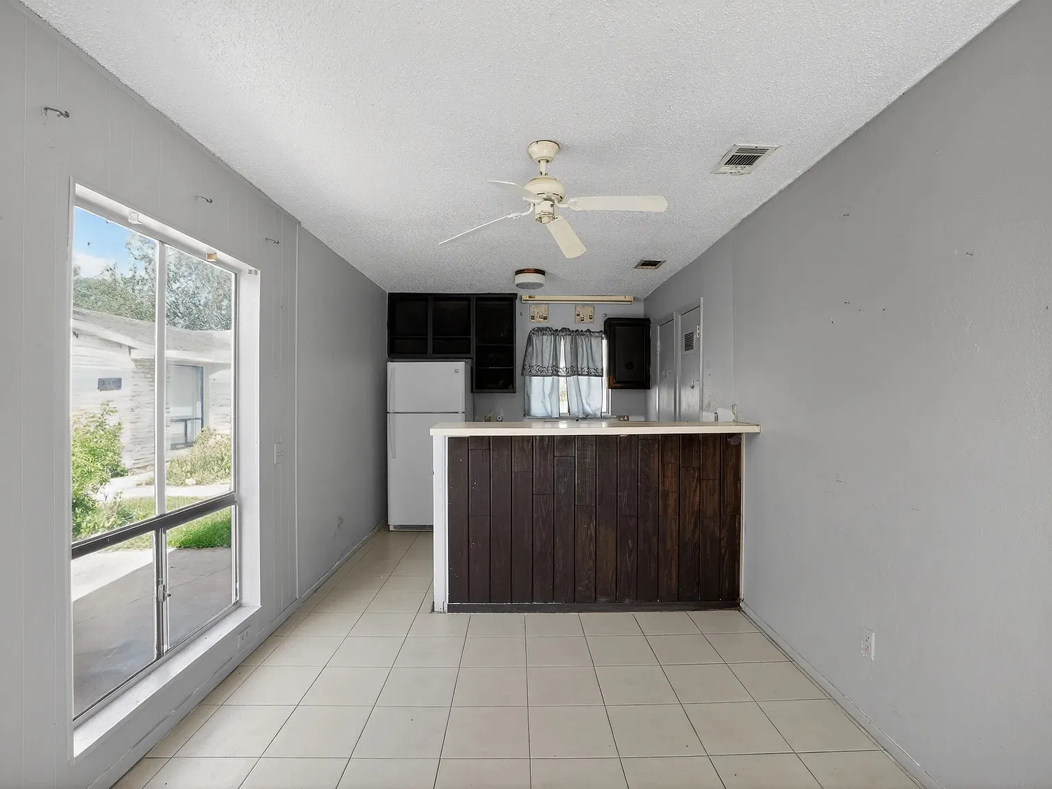 2 bed, 840 sqft, $1,295 — Photo 1
