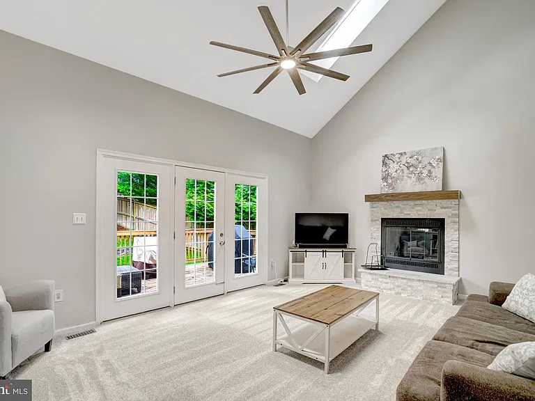 7729 Silver Sage Ct — Photo 30