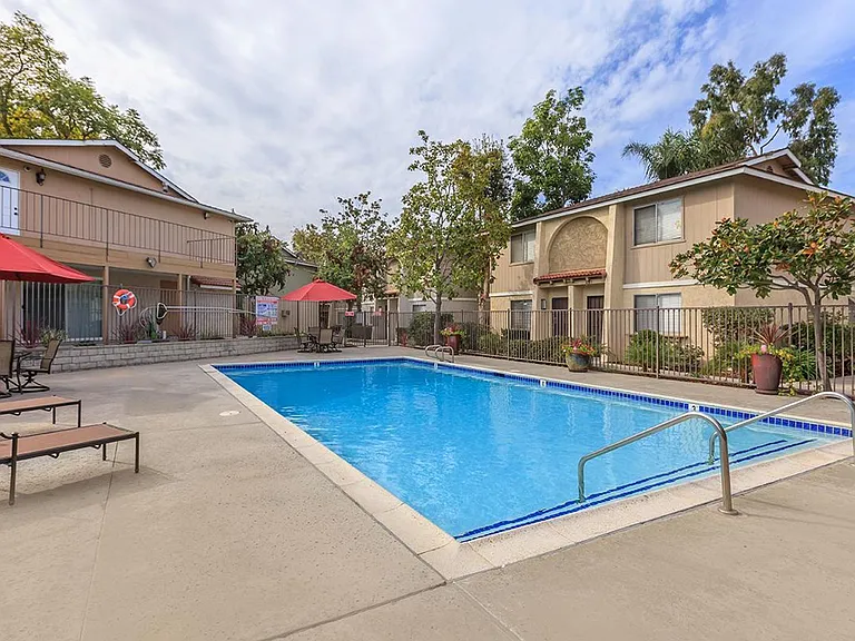 Lamar Garden Townhomes! — Photo 7