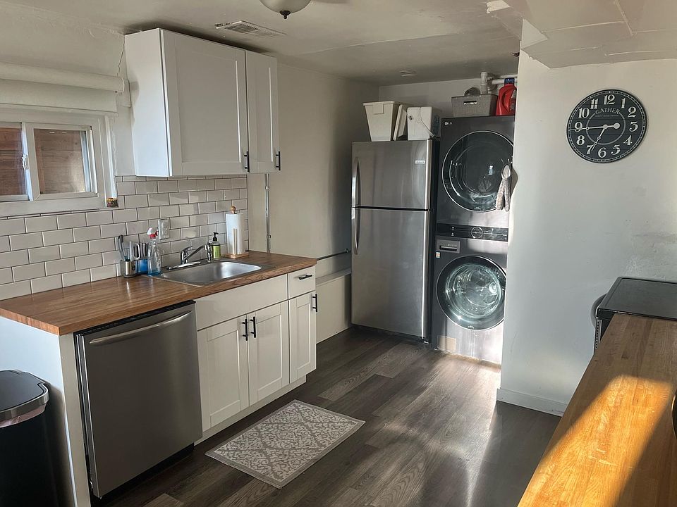 Kitchen/Laundry