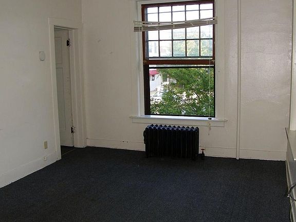 4th image of 536 North Ave #1