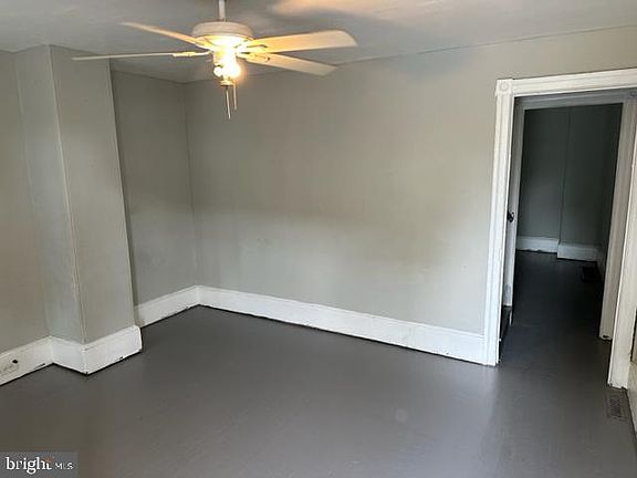 2nd image of 515 Linden Ave