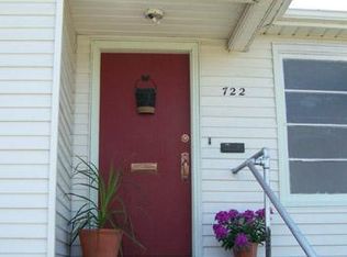 722 W 11th St, The Dalles, OR