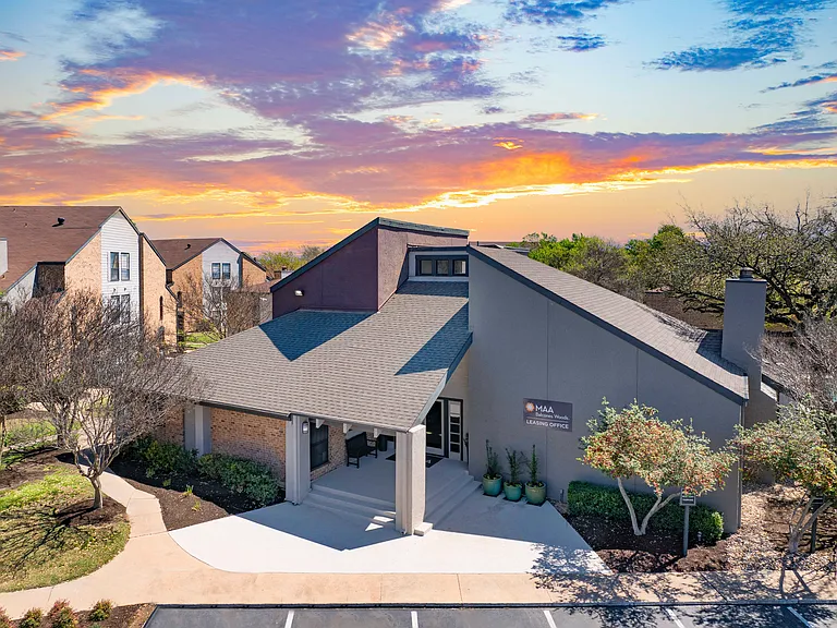 MAA Balcones Woods — Photo 12