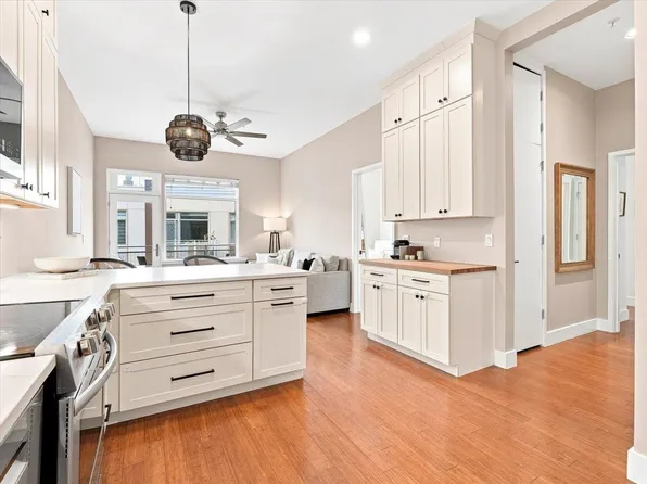 217 Newark Ave APT 514, Jersey City, NJ 07302