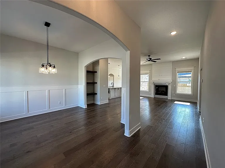 2807 S Angels Rd — Photo 6
