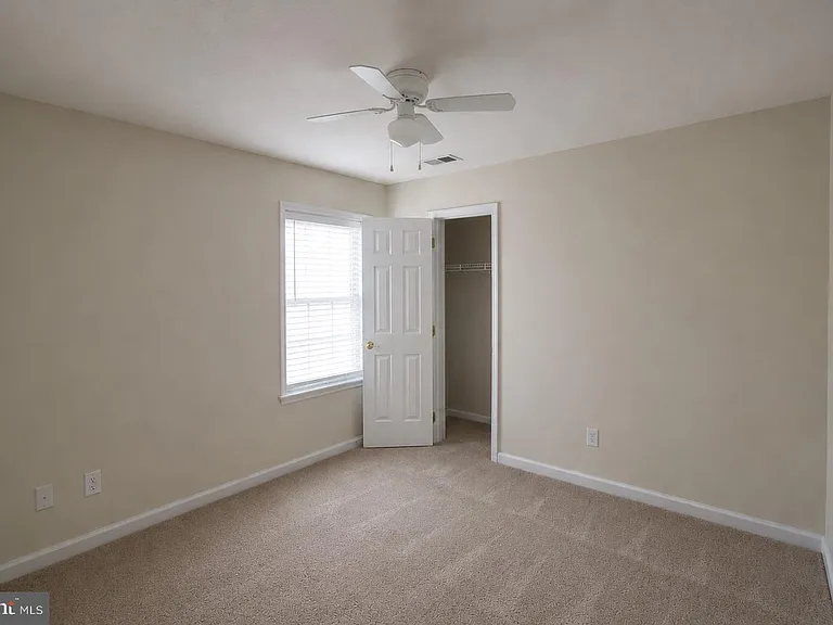 38 Hot Springs Way — Photo 11