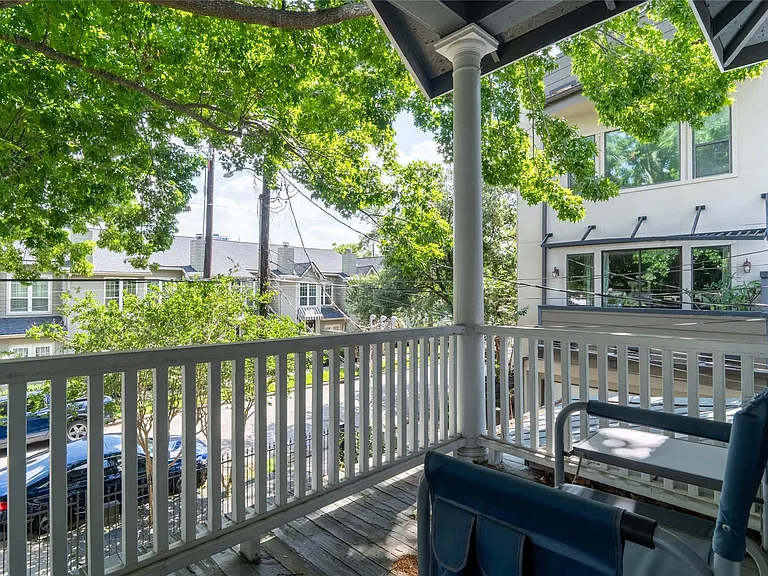 606 W Drew St #B — Photo 16