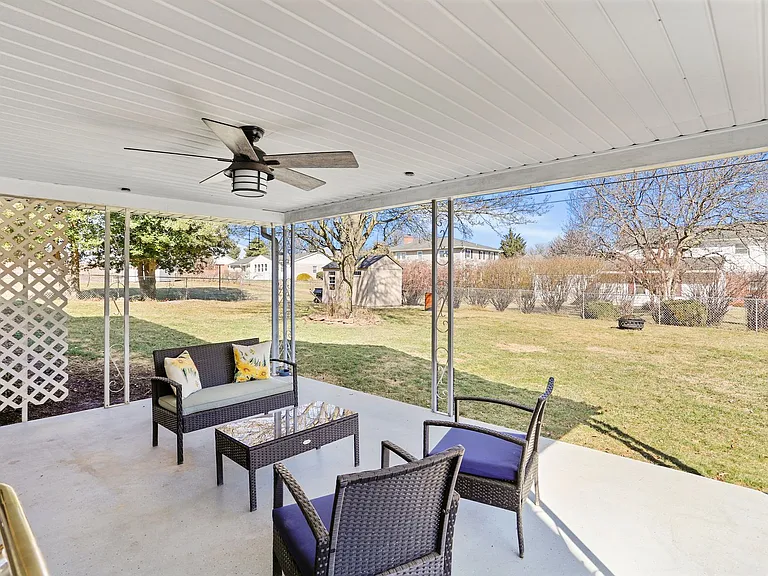 173 Colonial Dr #A — Photo 37
