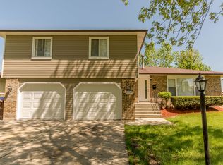 5238 Imperial Dr, Richton Park, IL 60471