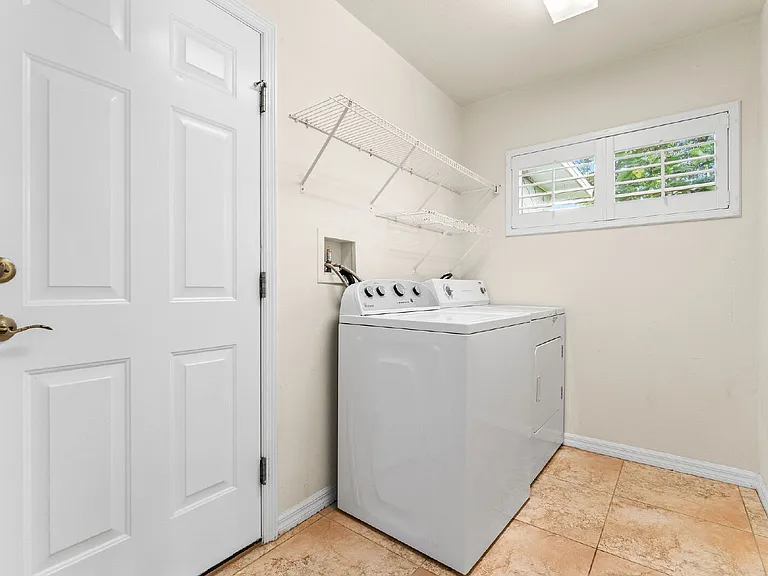 2759 Turnbull Cove Dr — Photo 32