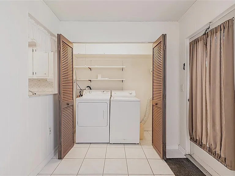 4158 Tamiami Trl #S6 — Photo 26