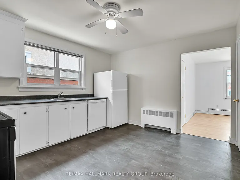 55 Ivy Cres #2 — Photo 10