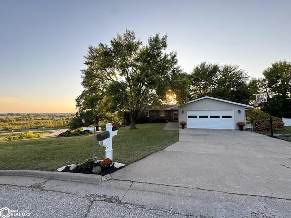 2657 Clearview Heights Rd, Fort Madison, IA 52627