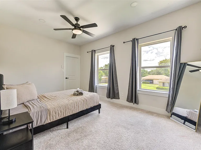 6835 Weston St #A — Photo 24