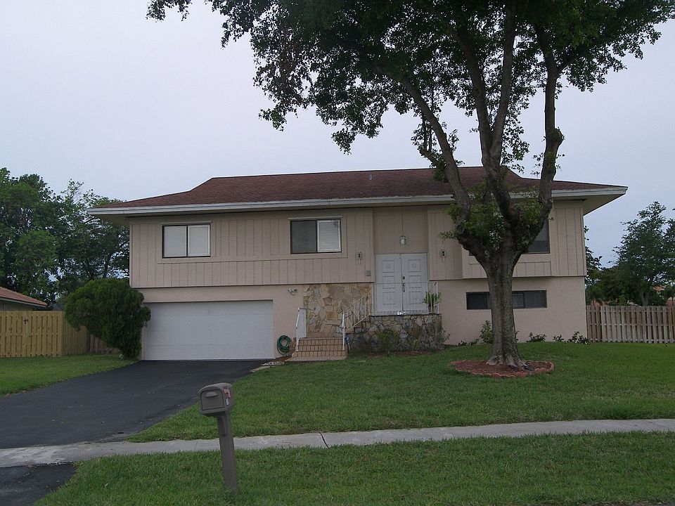 1st image of 1281 NW 95th Ave