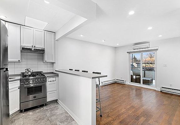 4th image of 32-44 32nd St #2