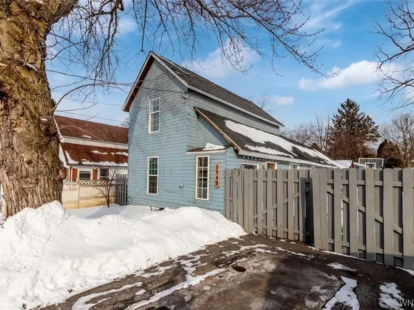 5949 Van Horn St, Burt, NY 14028