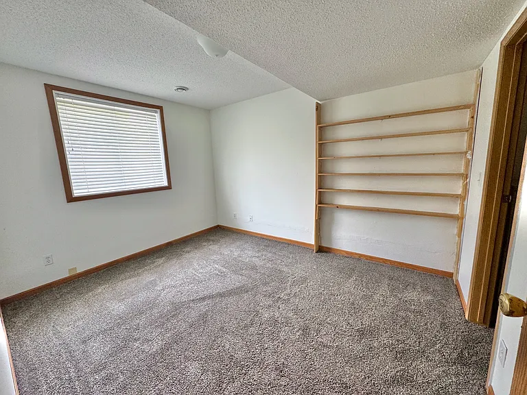5141 7th Ln S — Photo 5