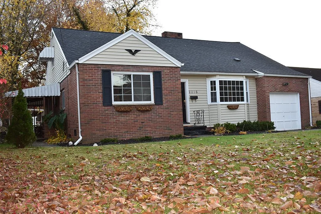 2016 Dorman Dr photo 1