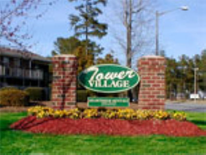 2nd image of 2004 Tower Pl APT J