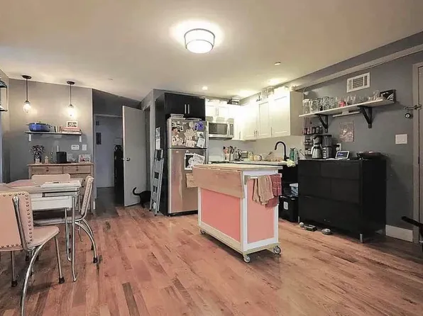 132 New York Avenue image 1 of 7