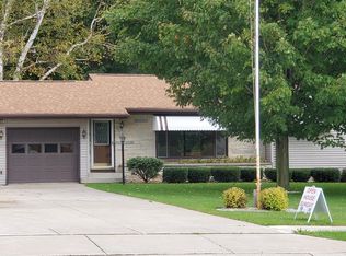 804 S State St, Mishicot, WI 54228