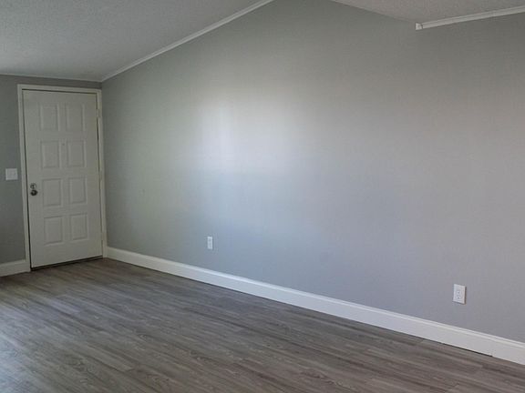 4th image of 2533 N 26th Ter #2533