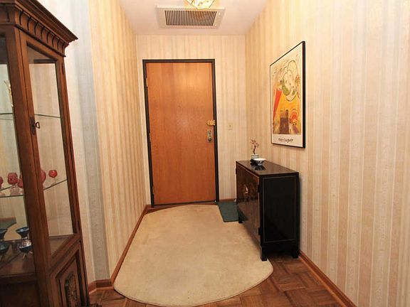 3rd image of 7234 N Green Bay Ave Unit 210