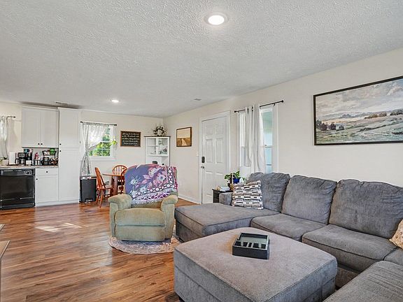 5th image of 5050 Marigold Rd.