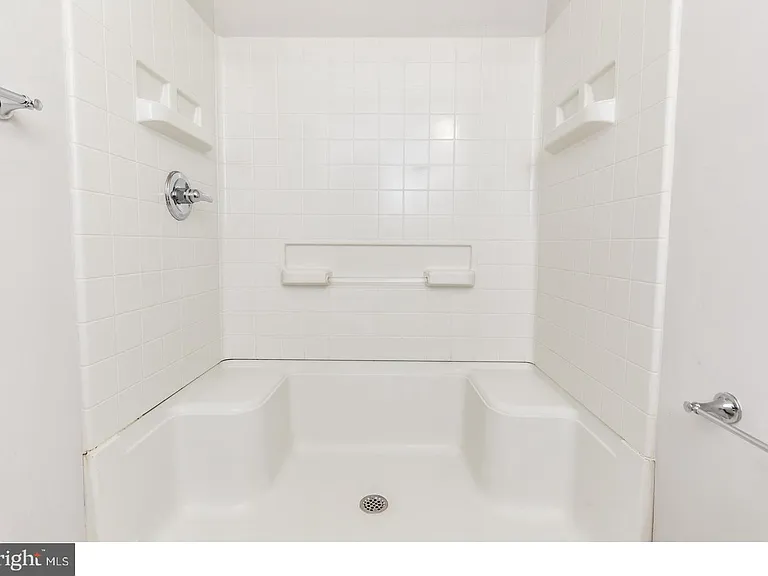 931 N 19th St #1 — Photo 11