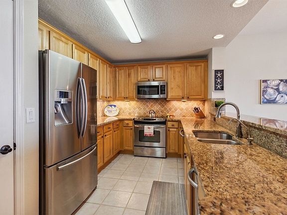 3rd image of 403 Tarpon Ave APT 320