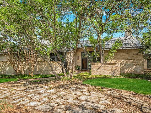 3rd image of 3227 W Oaks Ct #7