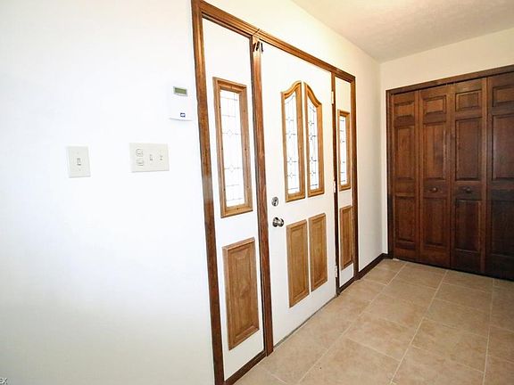 2nd image of 568 Edmond Ave