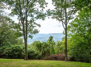 504 Frontier Bluff Rd, Lookout Mountain, GA 30750