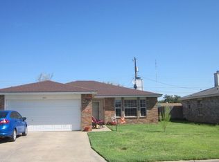 904 W 25th St, Plainview, TX 79072