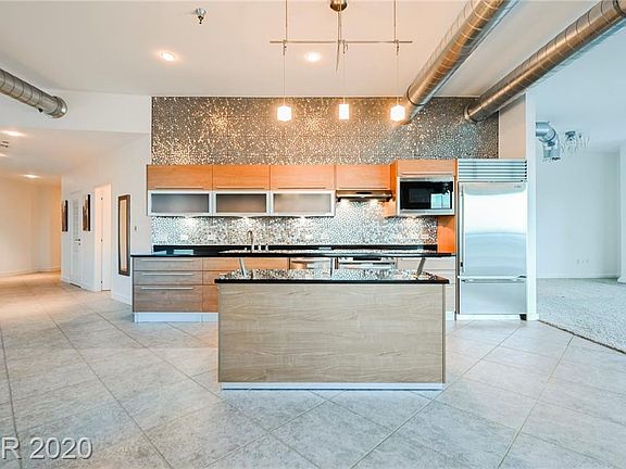 5th image of 200 Hoover Ave Unit 1709