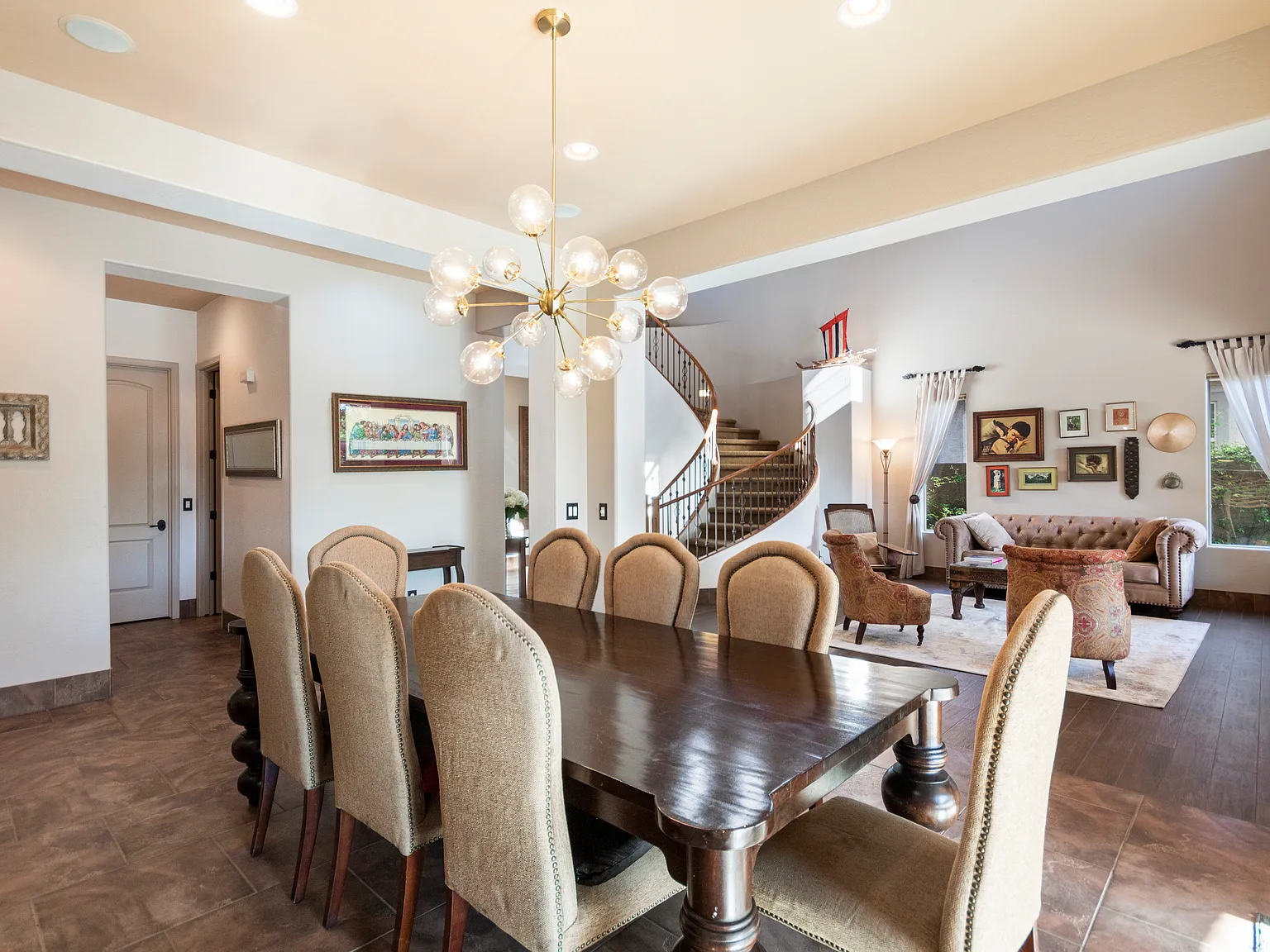 4 bed, 3962 sqft, $9,000 — Photo 4