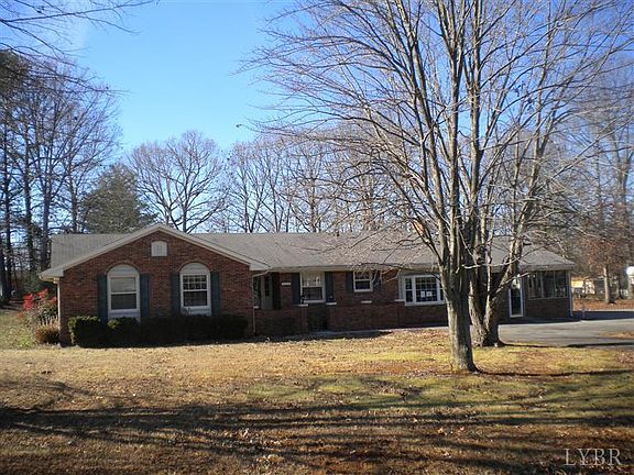 2nd image of 200 Oakland Dr