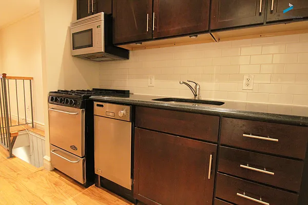 Rented by FirstService Realty (legacy) | media 18