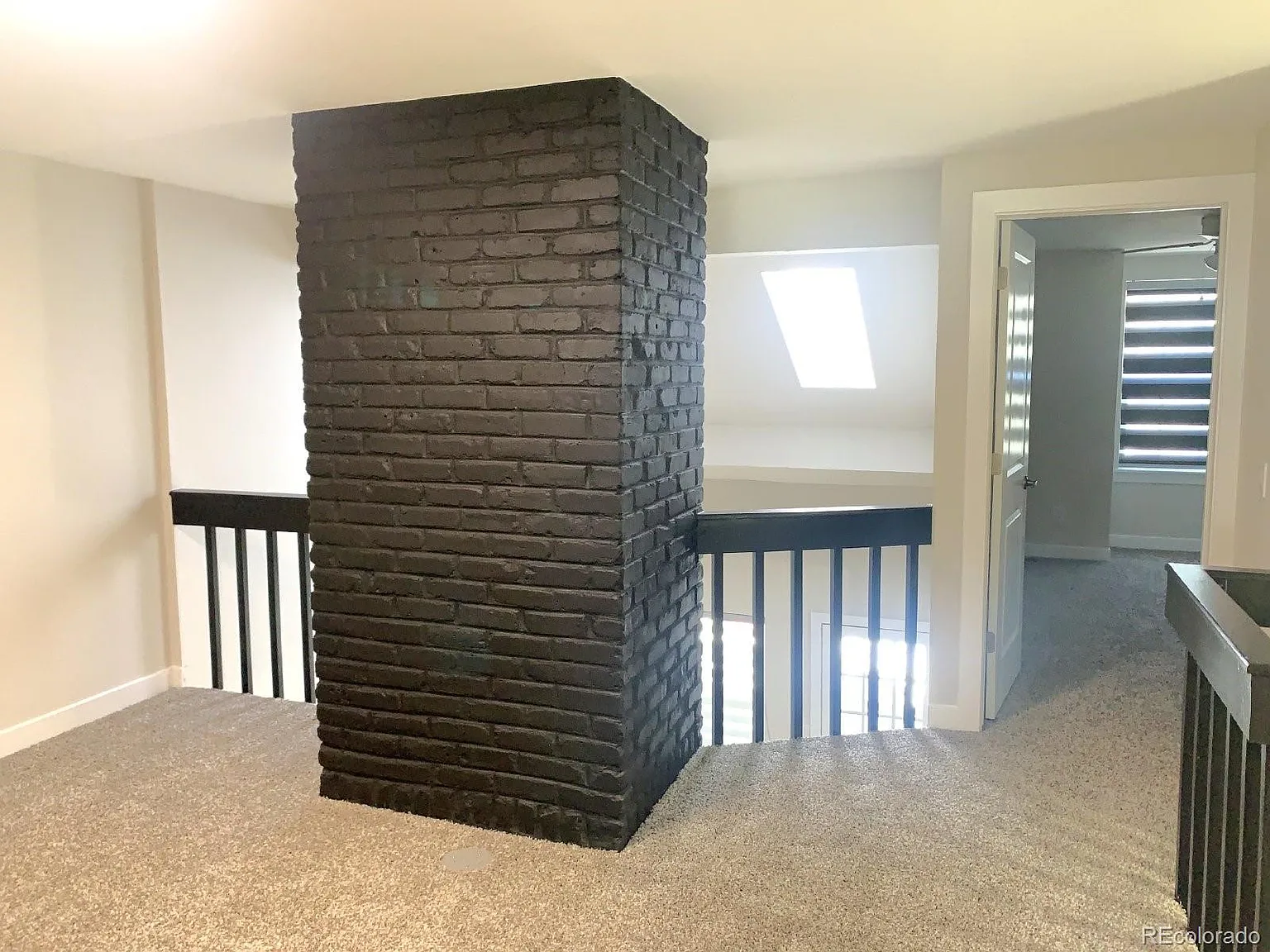 2 bed, 1.5 bath, 1352 sqft, $2,295 — Photo 4