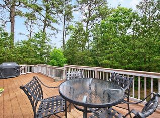 71 Cottage Cv, Plymouth, MA 02360