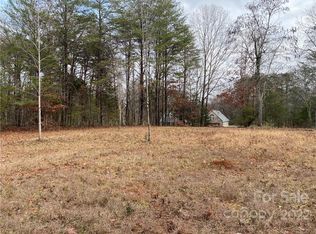 254 Hickory Hollow Rd, Blacksburg, SC 29702