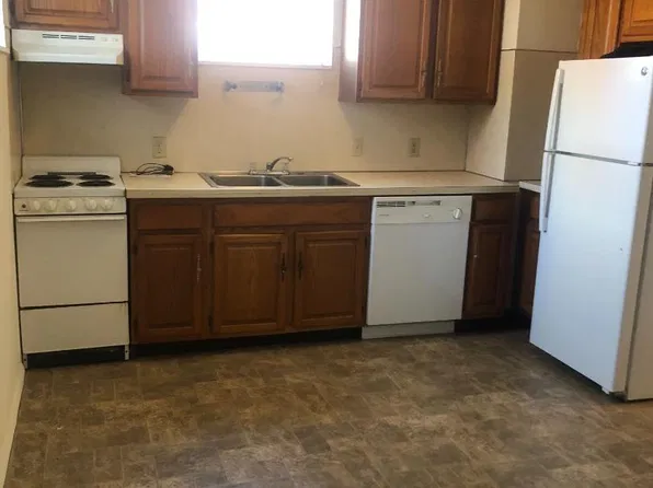 35 N 4th St #19, Newport, PA 17074
