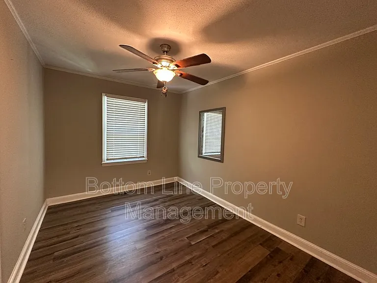4453 Oakmont Cir — Photo 7