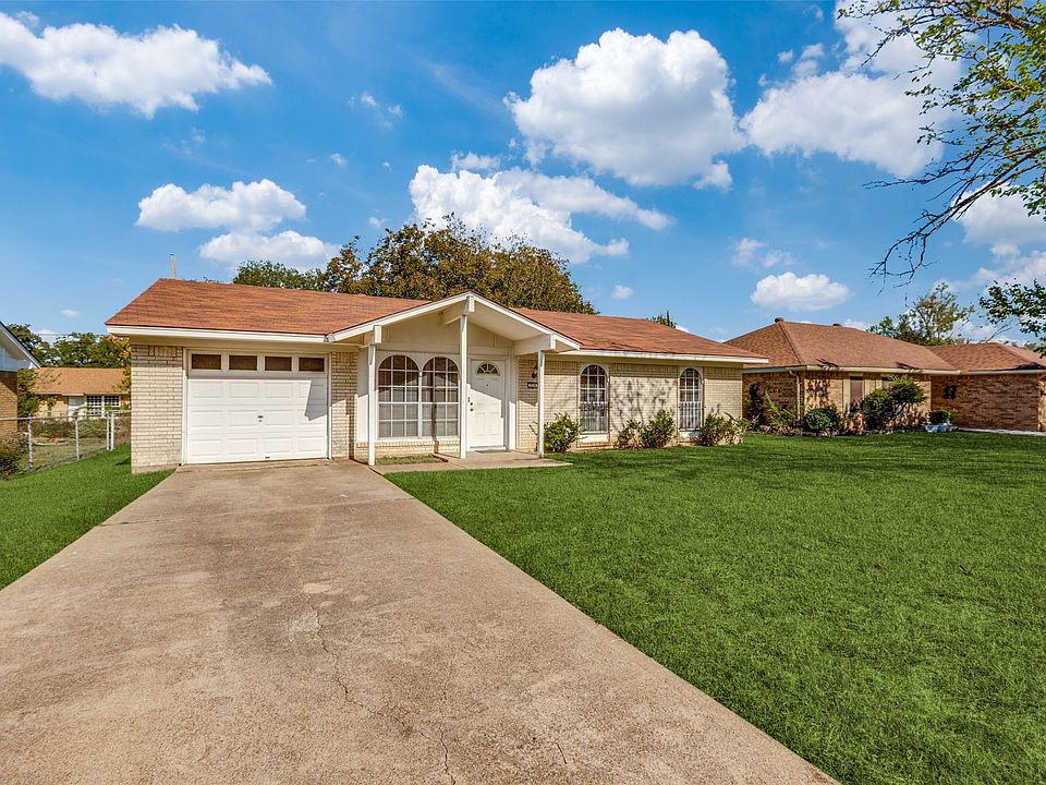 1st image of 359 Linklea Dr